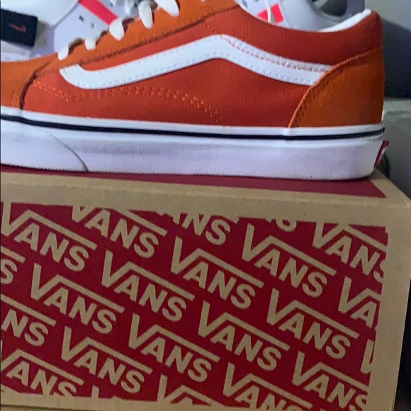 Vans - Picture 2 of 3